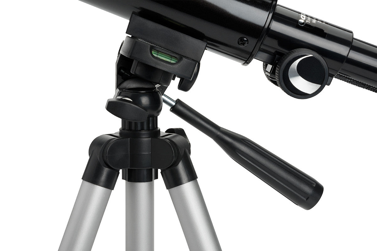 Travel Scope 50 product and control detail