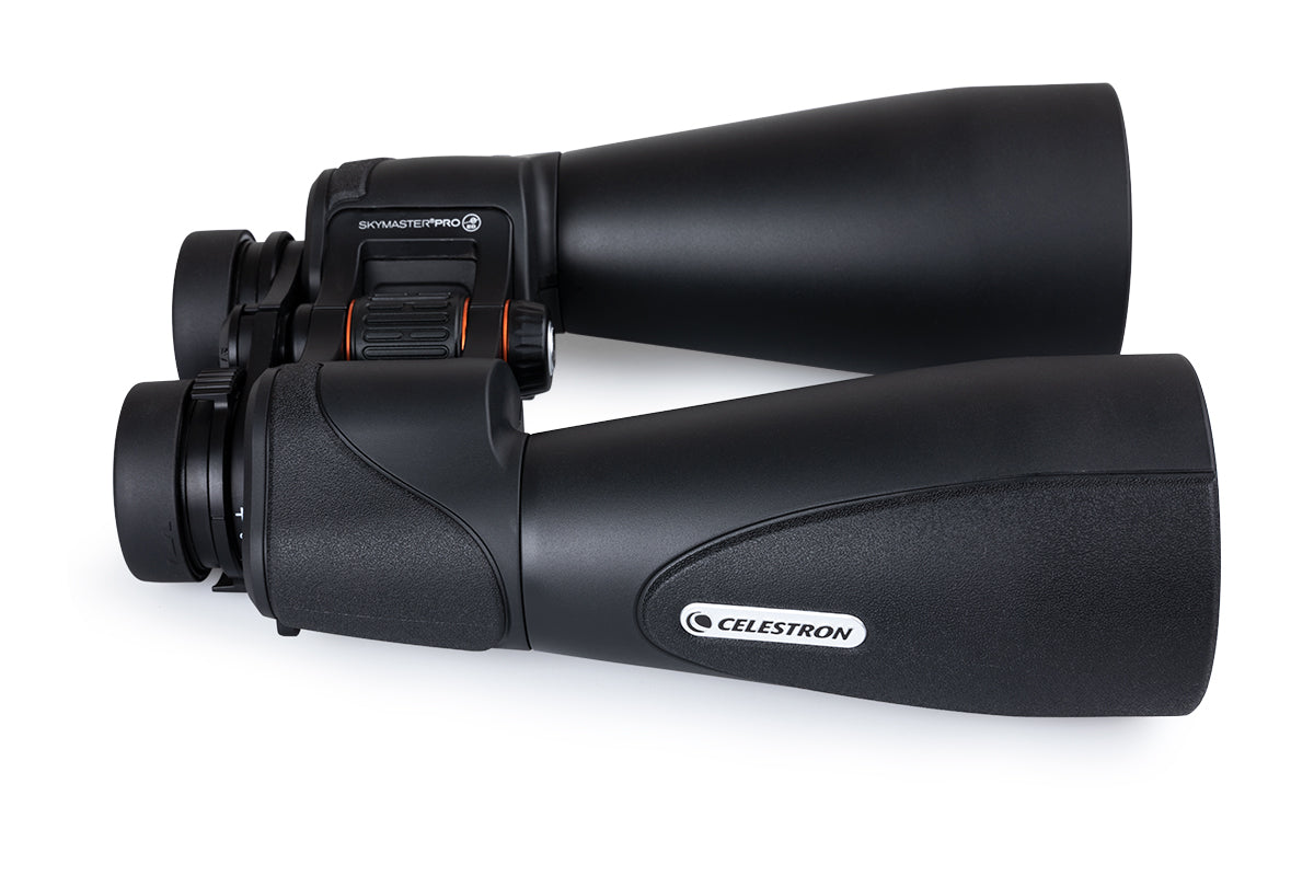 SkyMaster Pro ED 15x70 rear and eyepiece view